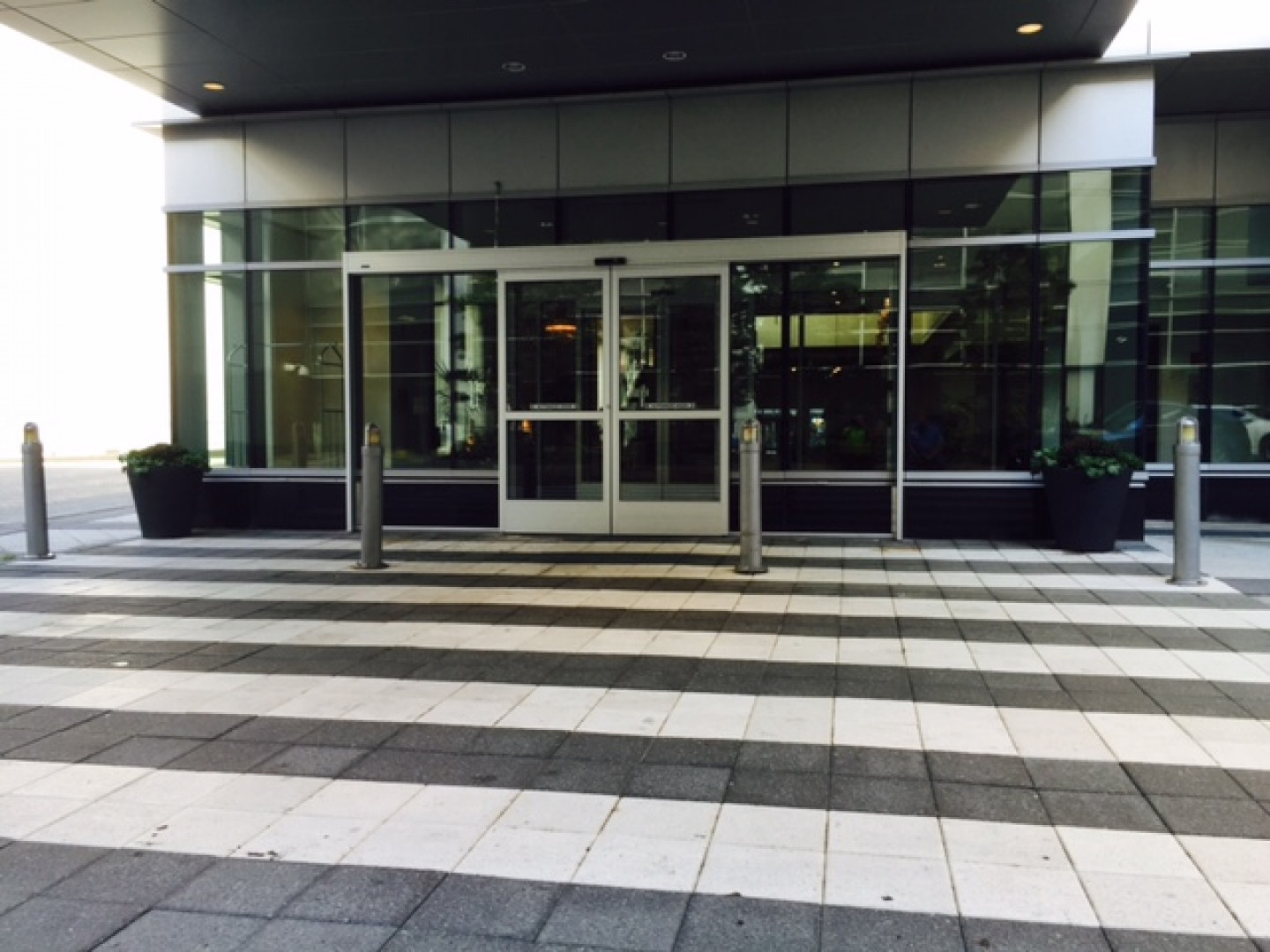 Automatic Door Service Hartford, Middletown, Rocky Hill, CT Lincoln